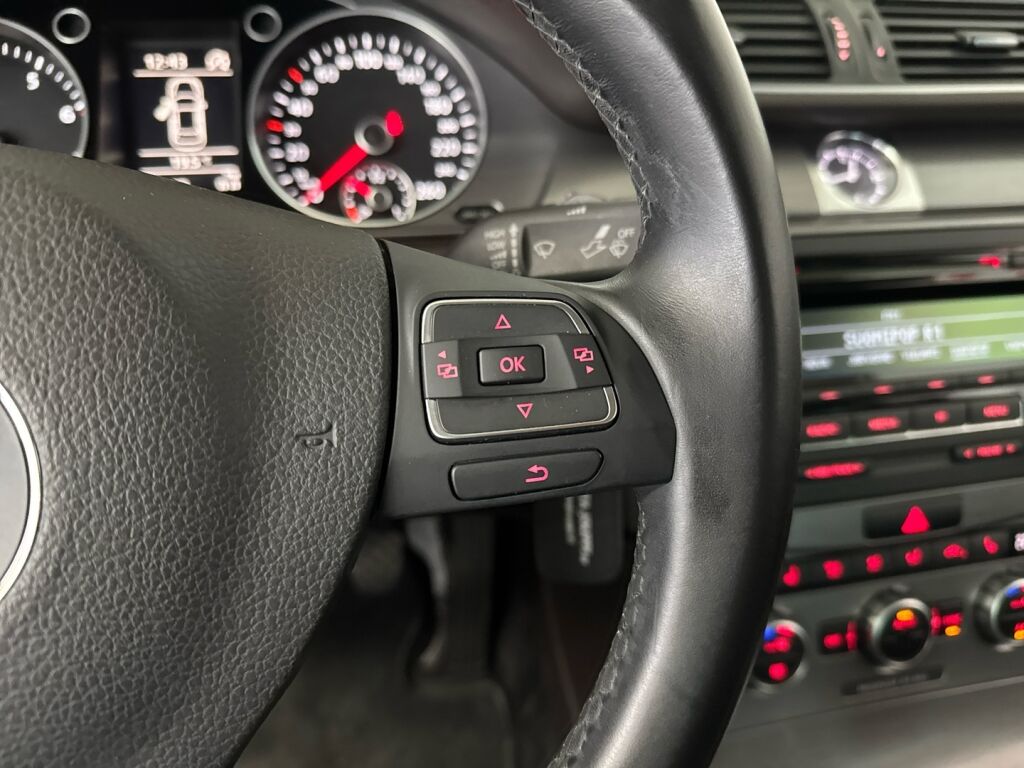 Volkswagen Passat 2014 Ruskea (beige)