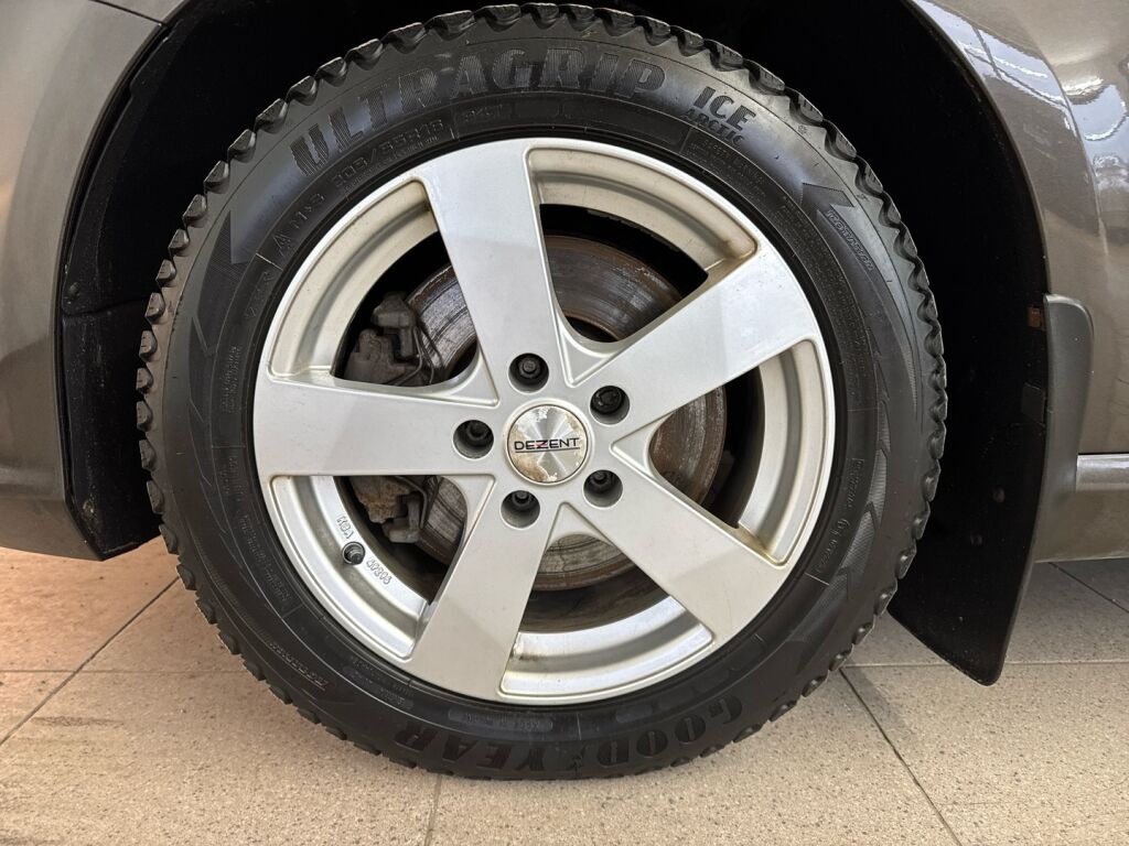 Volkswagen Passat 2014 Ruskea (beige)