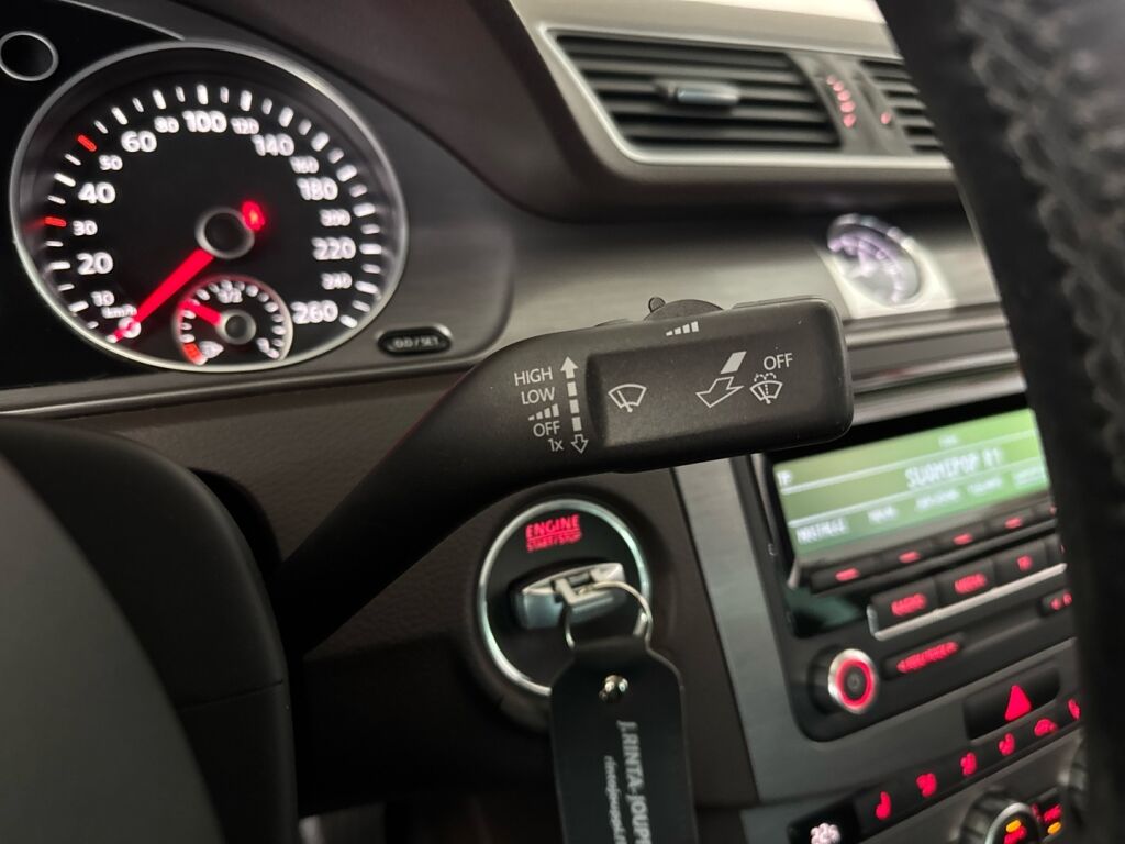 Volkswagen Passat 2014 Ruskea (beige)