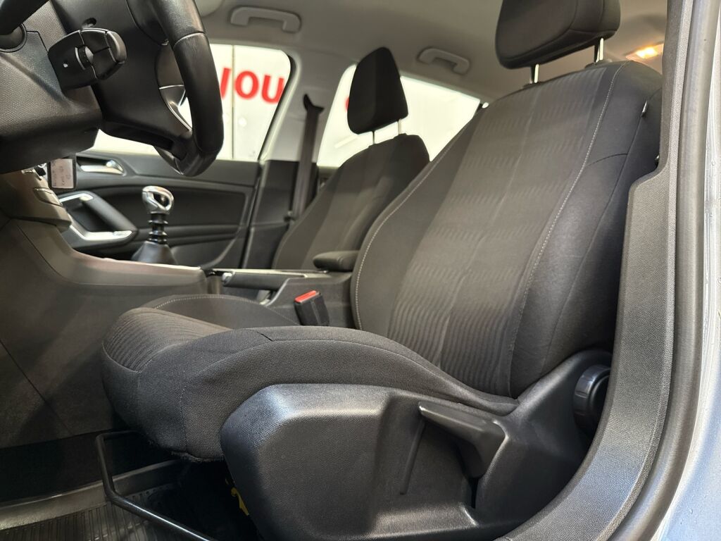 Peugeot 308 2014 Harmaa