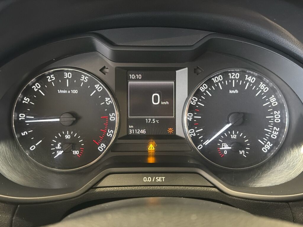 Skoda Octavia 2014 Hopea