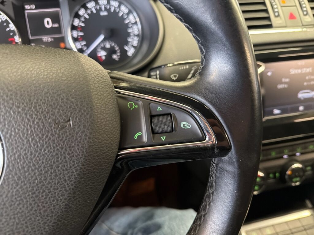 Skoda Octavia 2014 Hopea