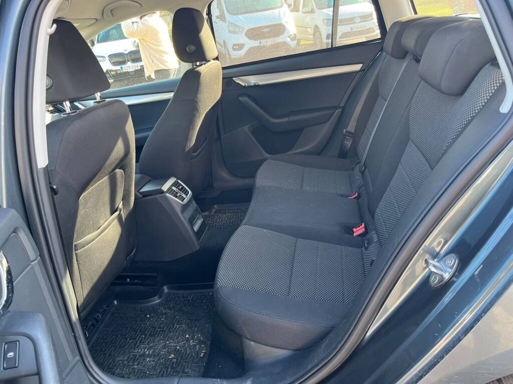 Skoda Octavia 2014 Hopea