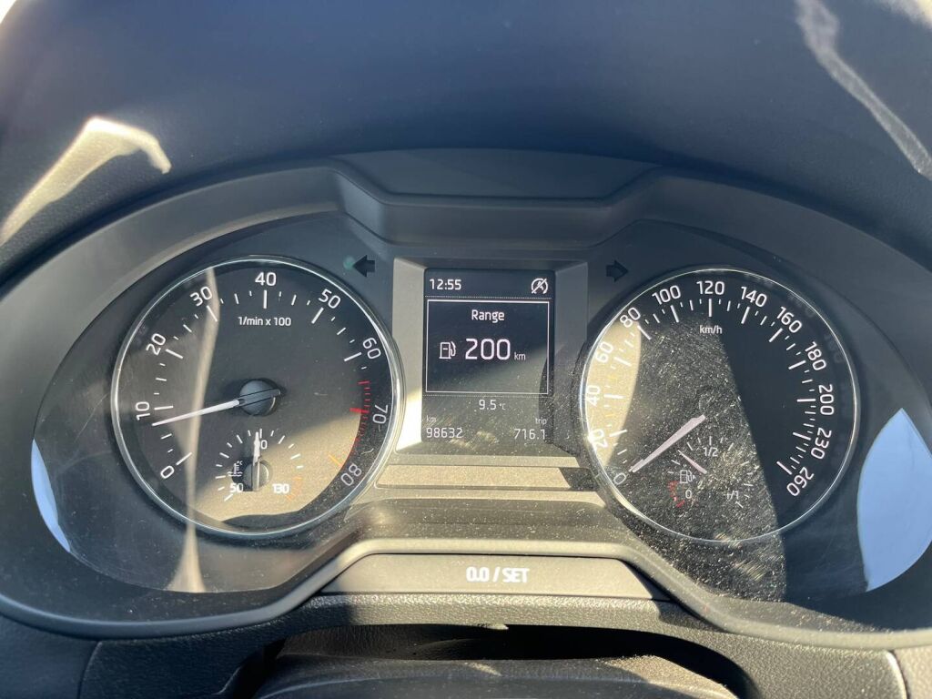 Skoda Octavia 2014 Hopea