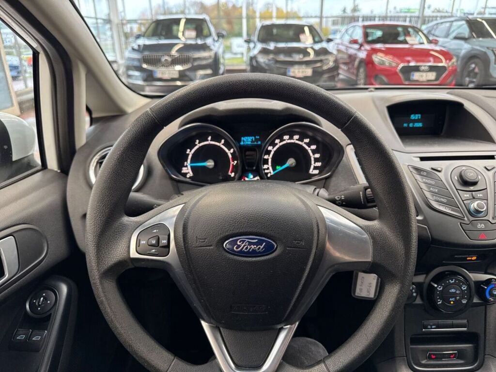 Ford Fiesta 2014 Valkoinen