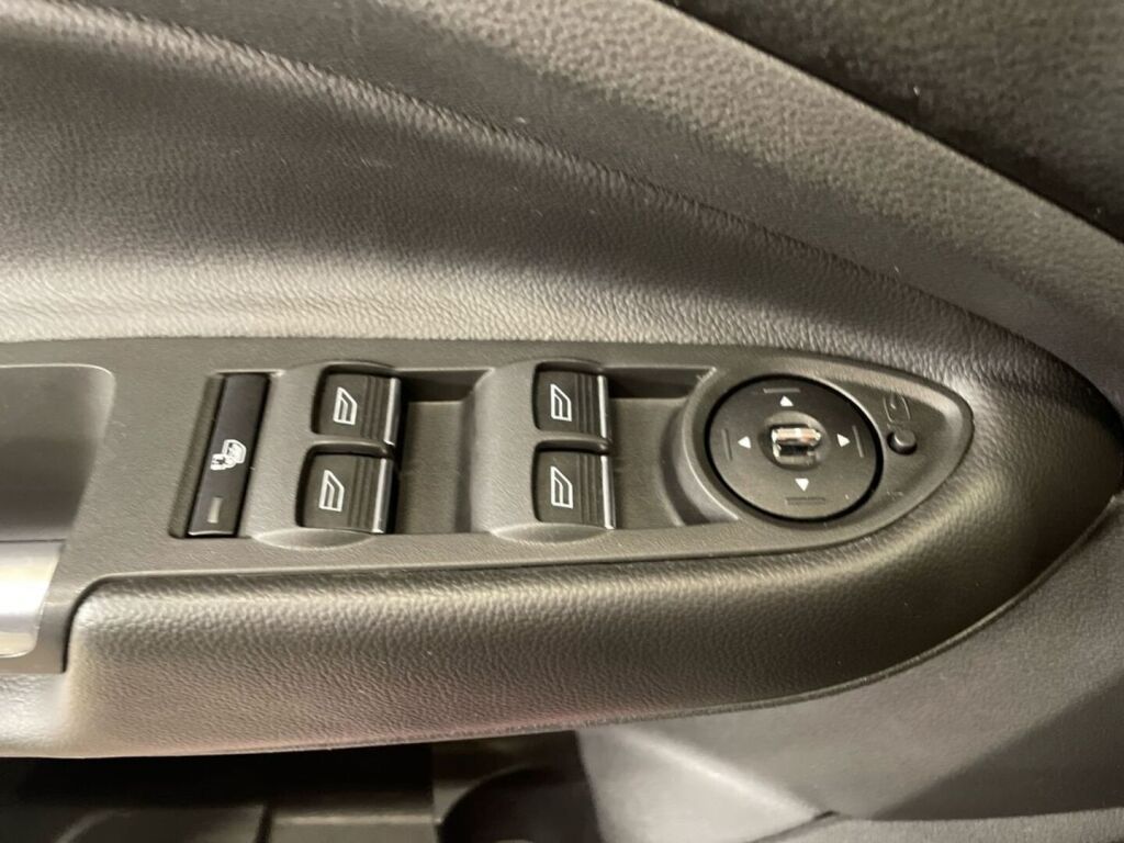 Ford Kuga 2014 Harmaa