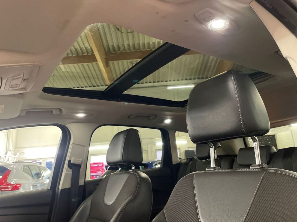 Ford Kuga 2014 Harmaa