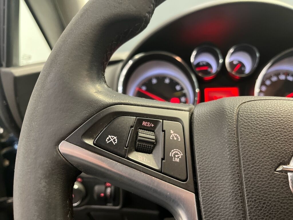Opel Astra 2014 Sininen