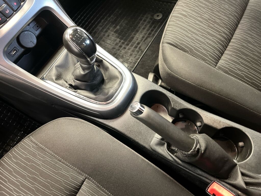 Opel Astra 2014 Sininen