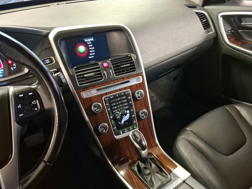 Volvo XC60 2014 Musta