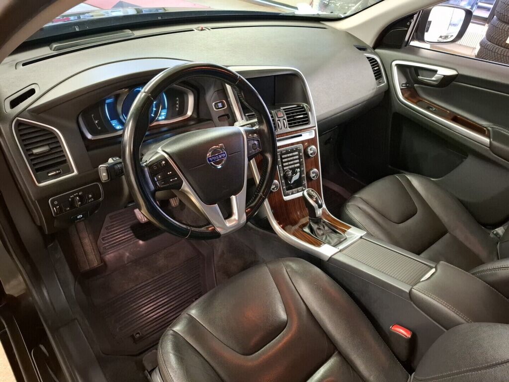 Volvo XC60 2014 Musta