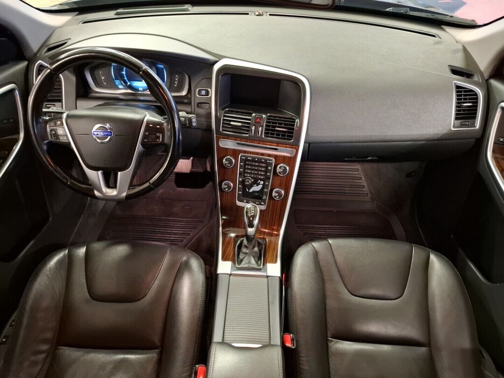 Volvo XC60 2014 Musta
