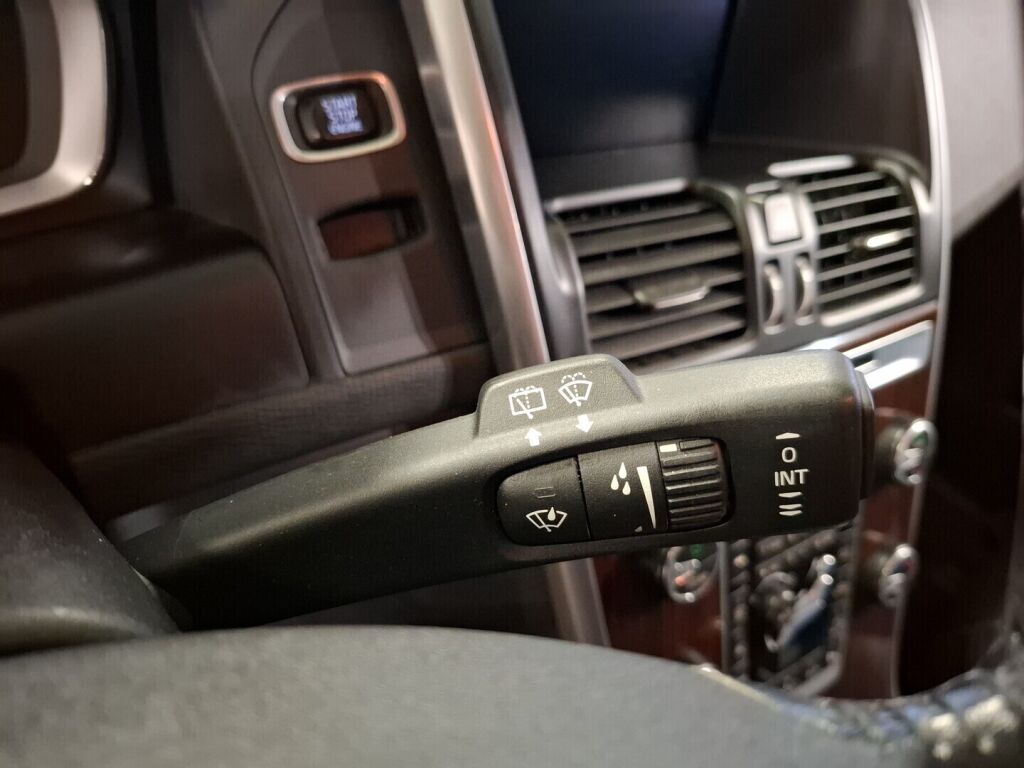 Volvo XC60 2014 Musta