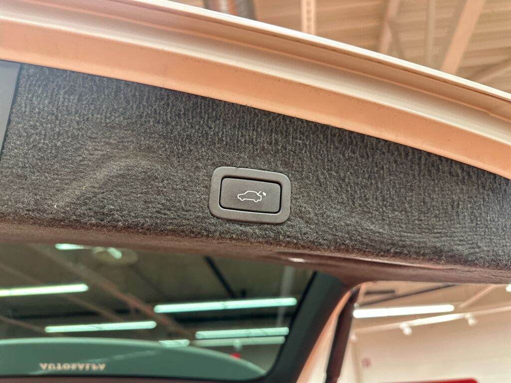 Volvo XC60 2014 Valkoinen