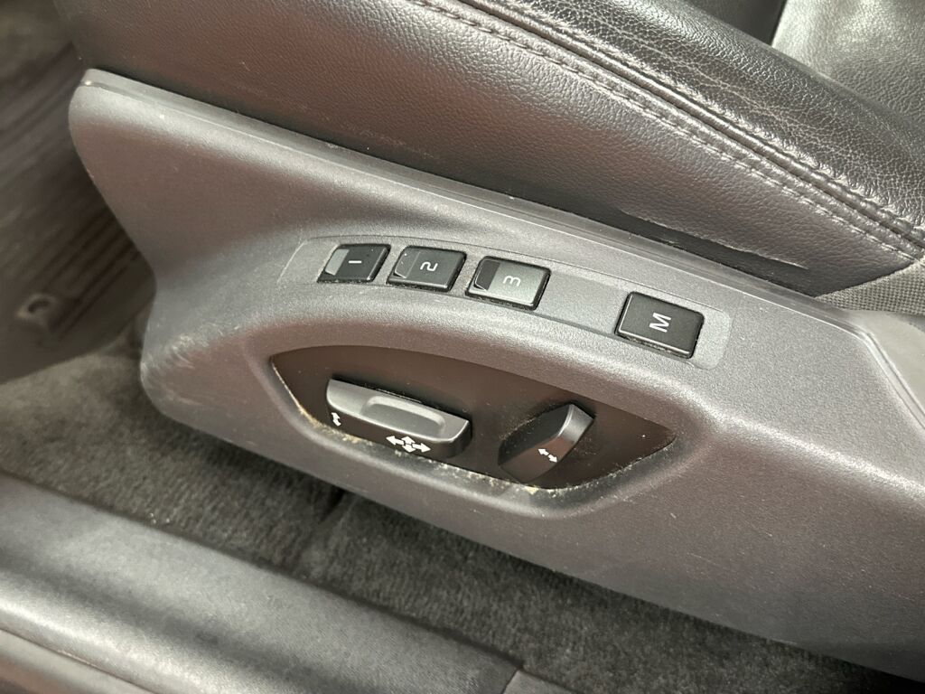 Volvo XC60 2014 Valkoinen