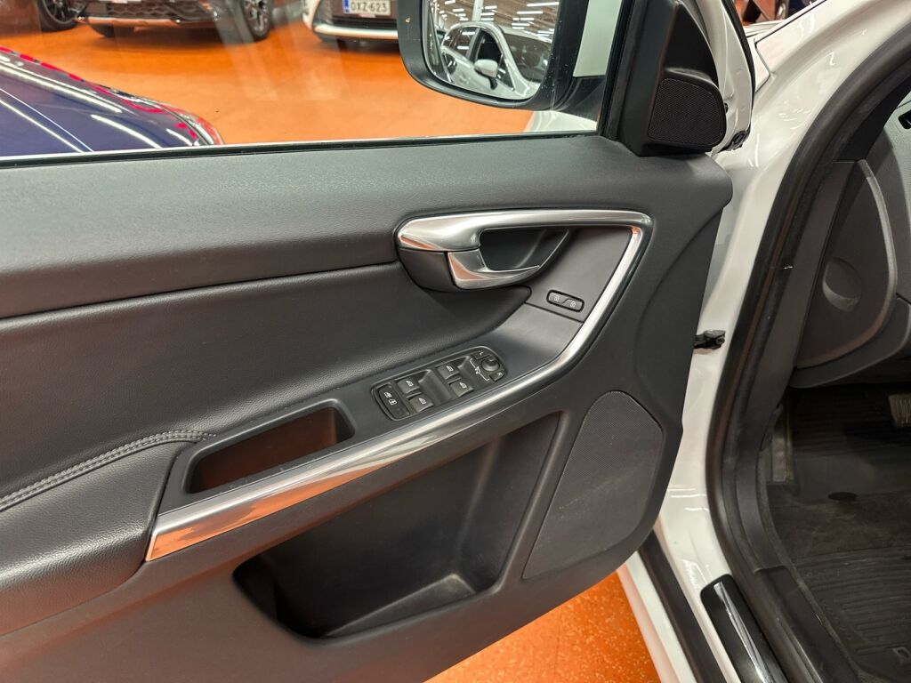 Volvo XC60 2014 Valkoinen