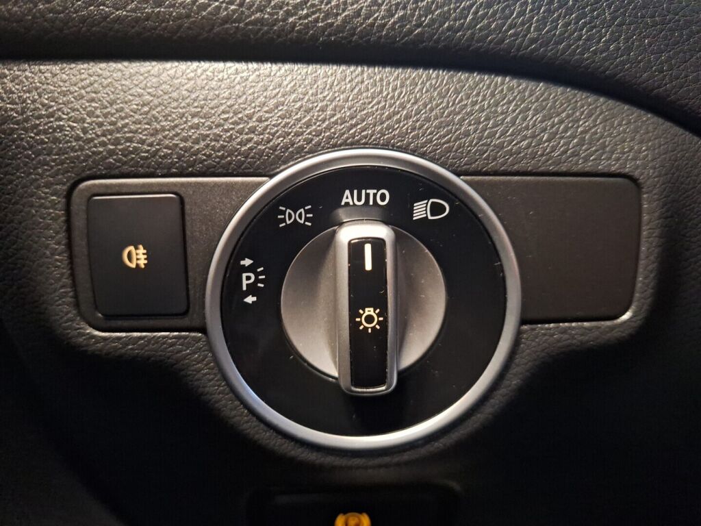 Mercedes-Benz CLA 2014 Harmaa