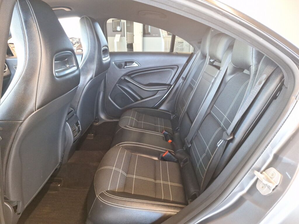Mercedes-Benz CLA 2014 Harmaa
