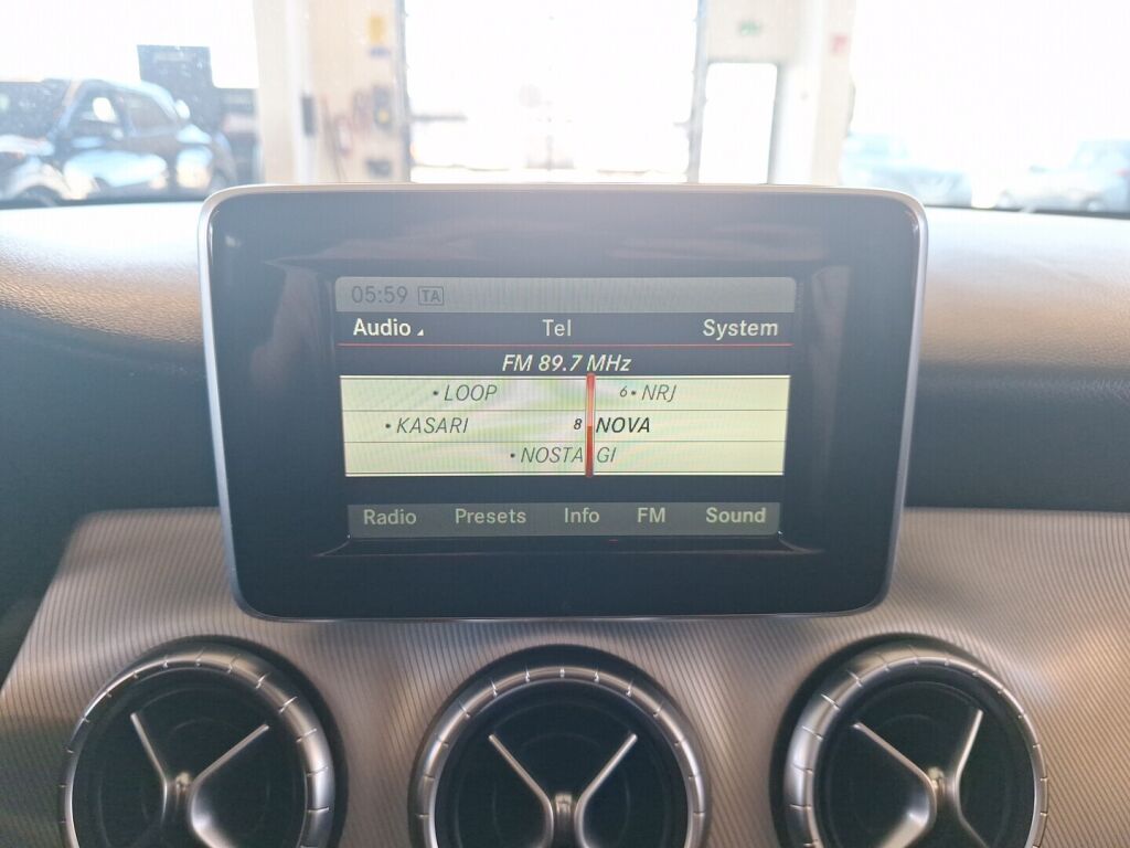 Mercedes-Benz CLA 2014 Harmaa