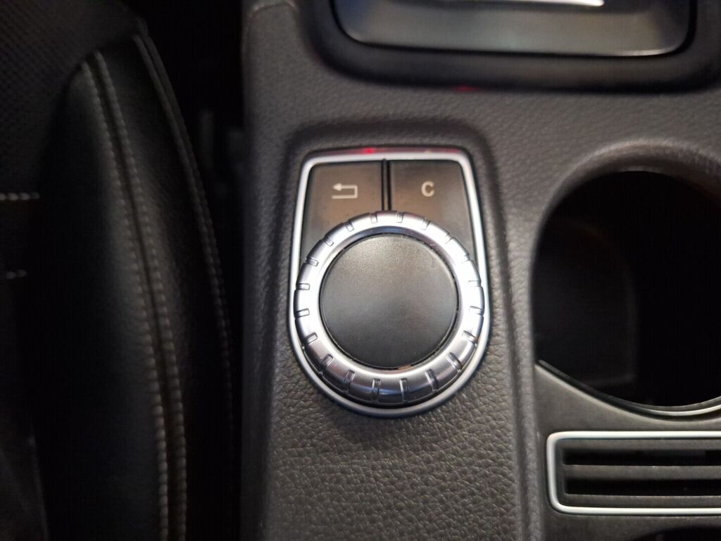 Mercedes-Benz CLA 2014 Harmaa