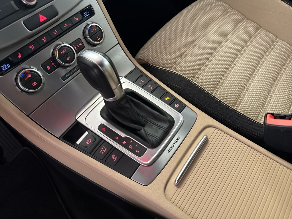 Volkswagen CC 2015 Punainen