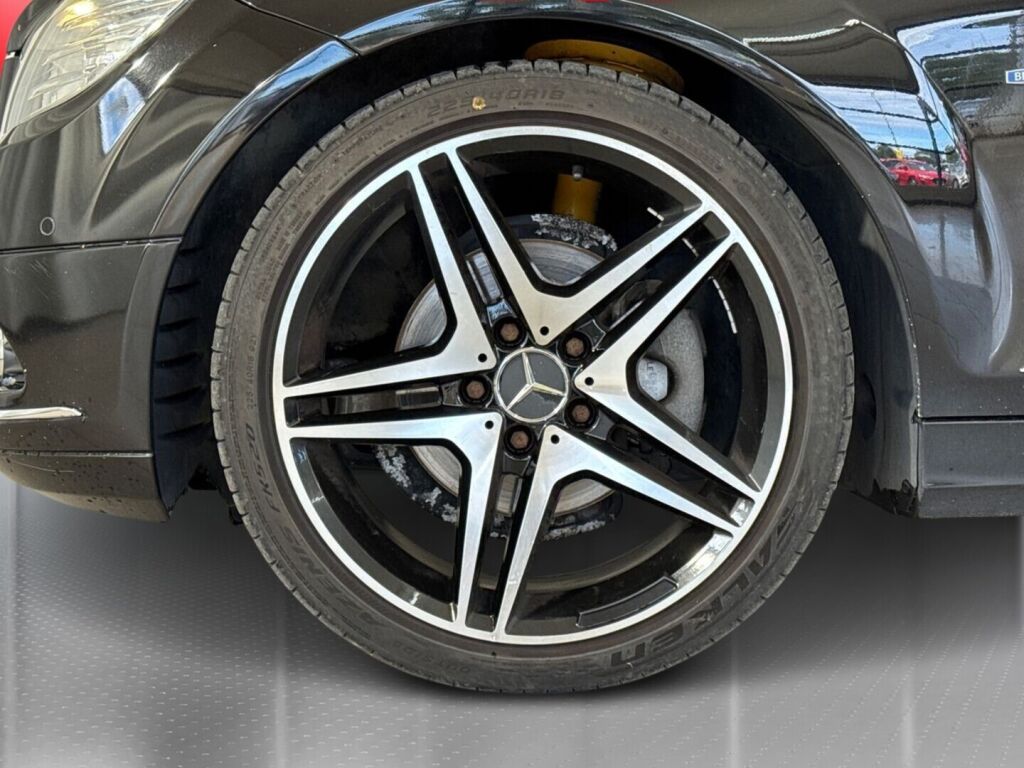 Mercedes-Benz C 2010 Musta