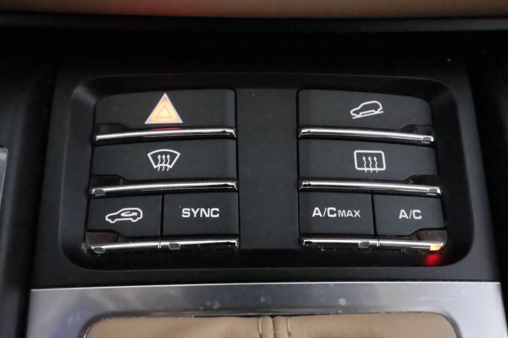 Porsche Macan 2015 Musta