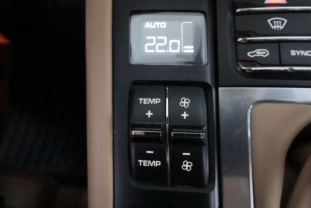 Porsche Macan 2015 Musta