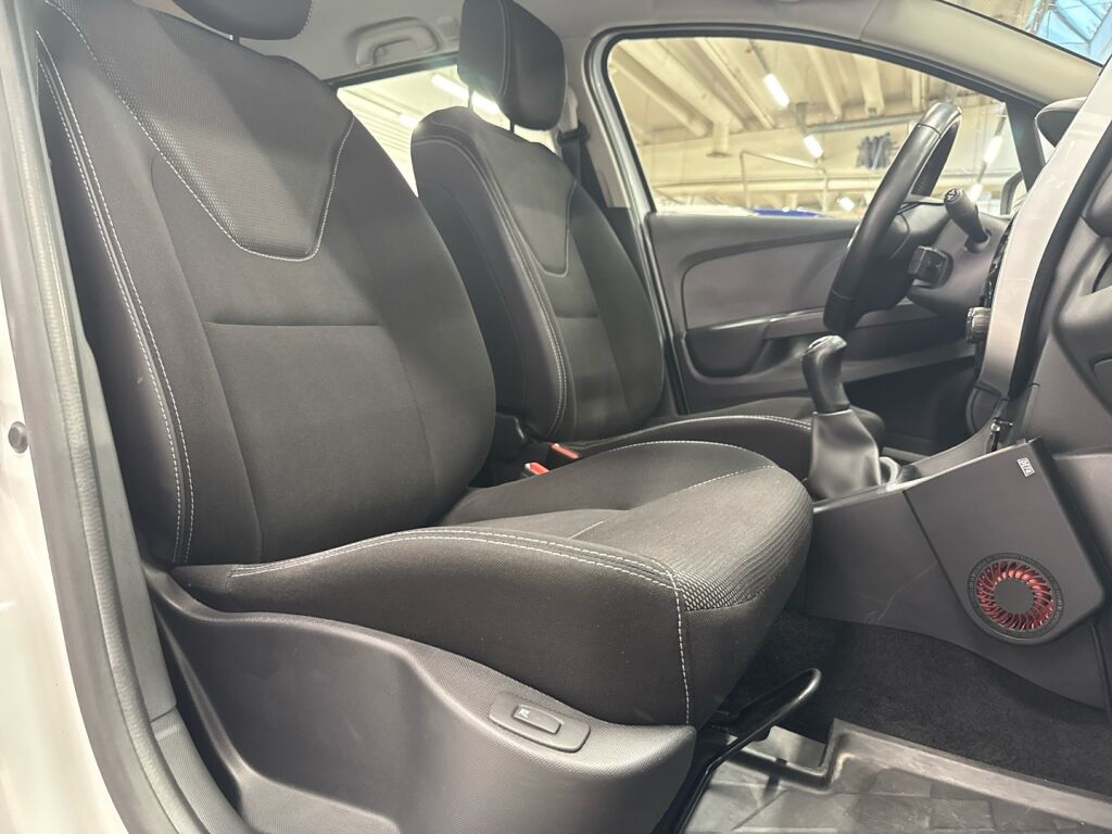 Renault Clio 2014 Valkoinen