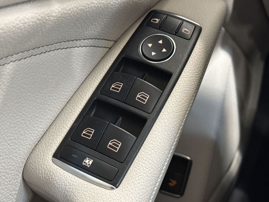 Mercedes-Benz CLA 2014 Harmaa