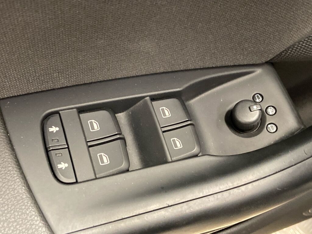 Audi Q3 2014 Valkoinen