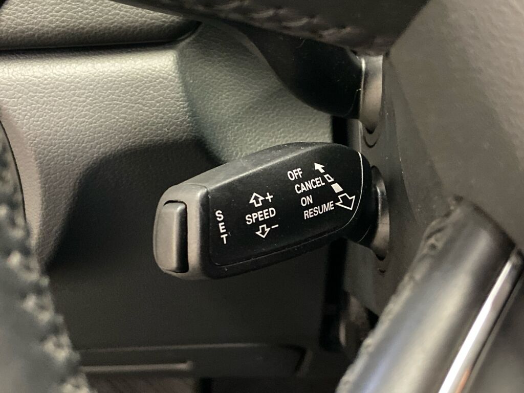 Audi Q3 2014 Valkoinen