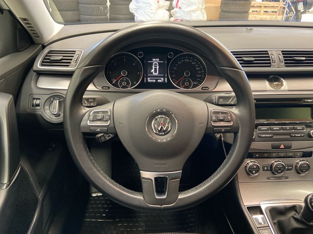 Volkswagen Passat 2014 Valkoinen