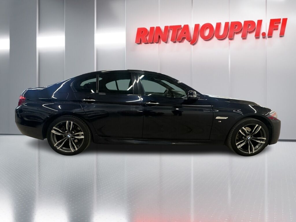 BMW 520 2014 Musta