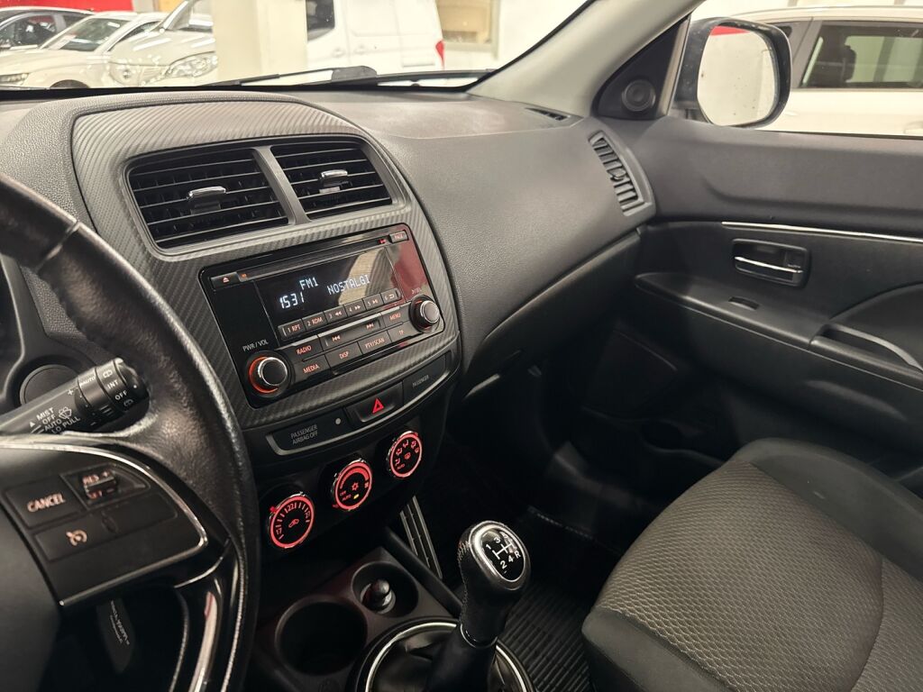 Mitsubishi ASX 2016 Ruskea (beige)