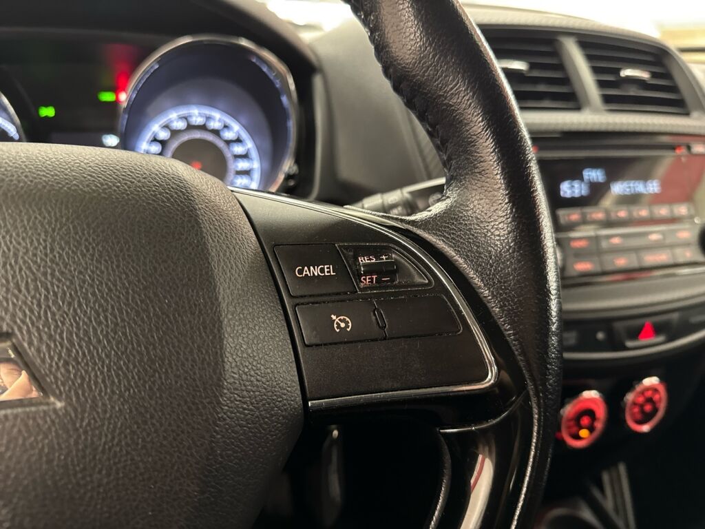 Mitsubishi ASX 2016 Ruskea (beige)