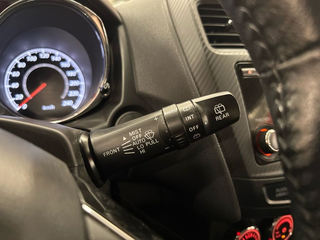 Mitsubishi ASX 2016 Ruskea (beige)