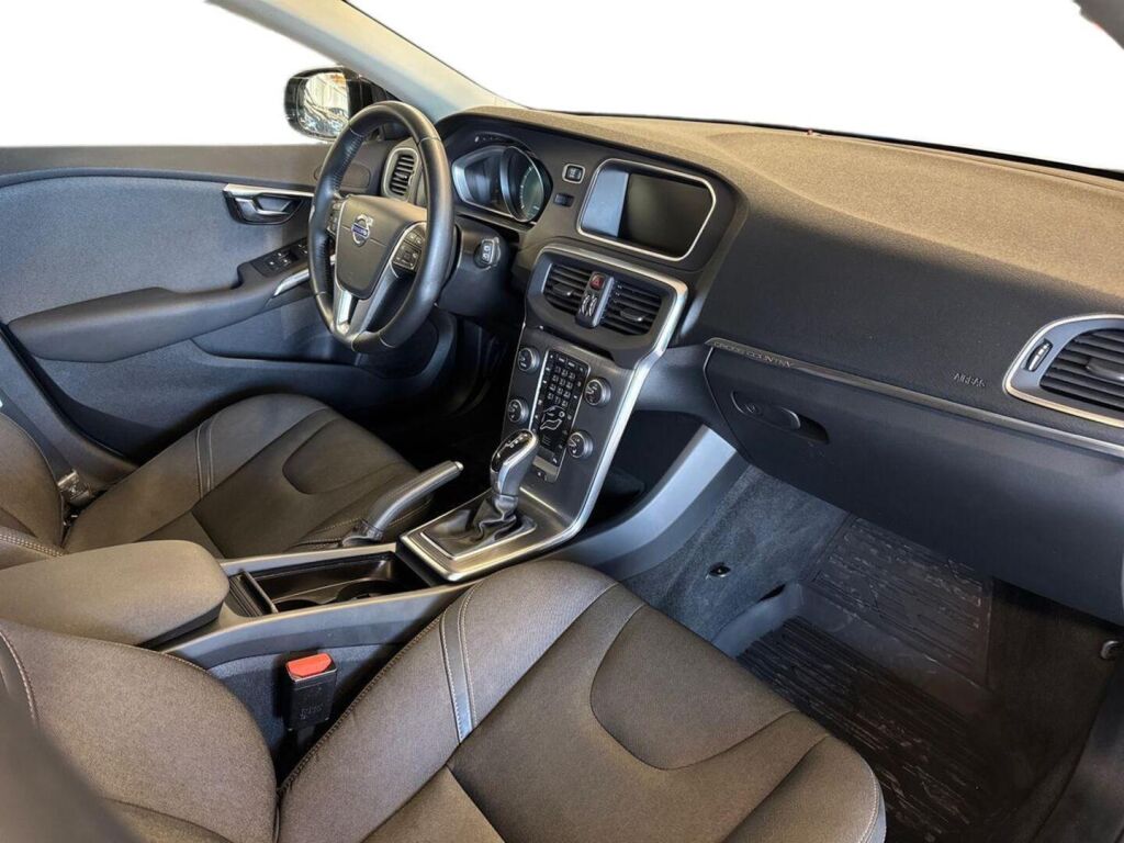 Volvo V40 Cross Country 2016 Harmaa