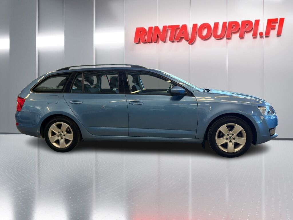 Skoda Octavia 2016 Sininen