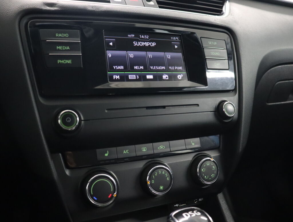 Skoda Octavia 2016 Sininen