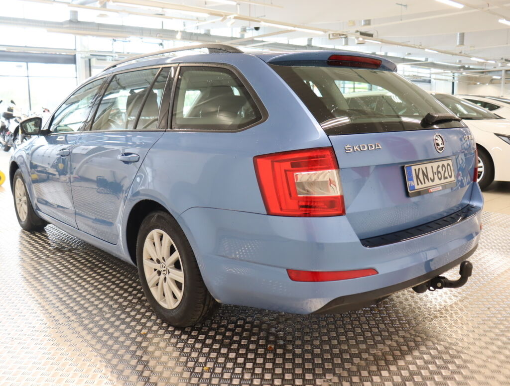 Skoda Octavia 2016 Sininen