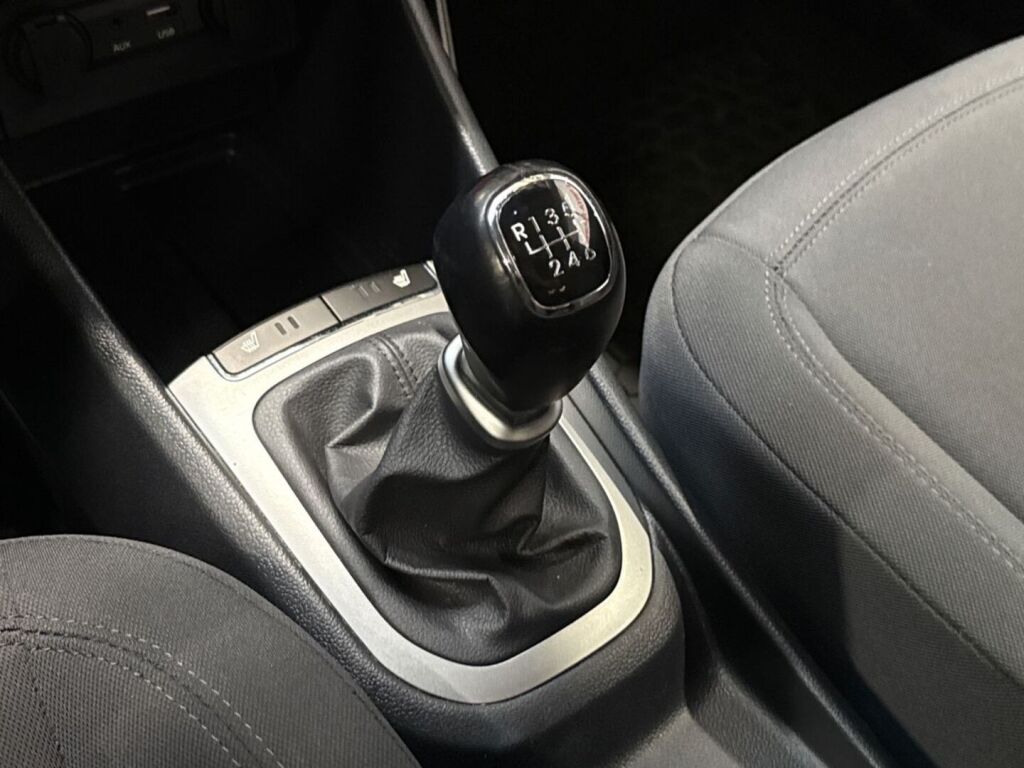 Kia Rio 2016 Harmaa