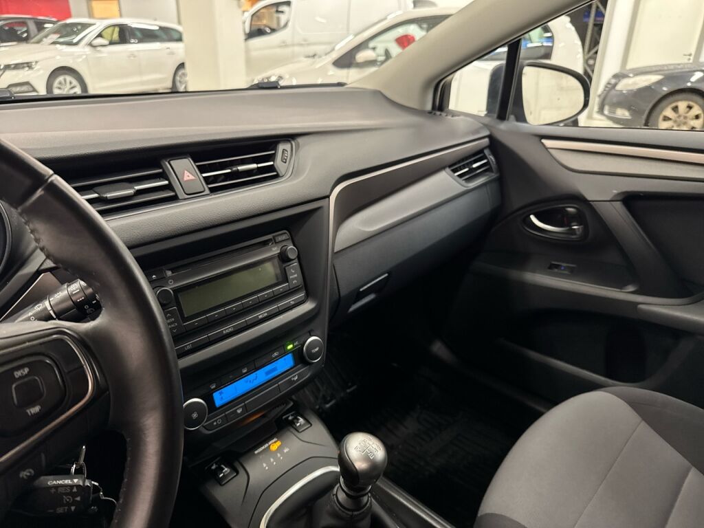 Toyota Avensis 2016 Harmaa