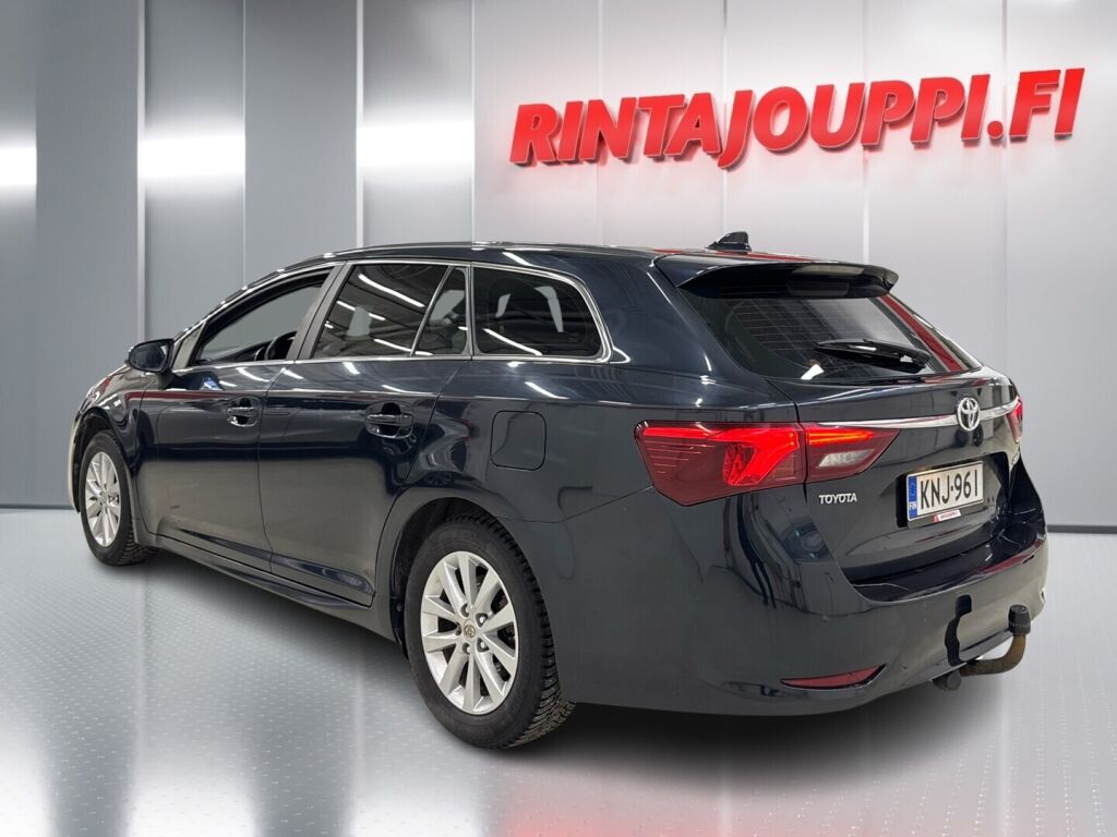 Toyota Avensis 2016 Harmaa