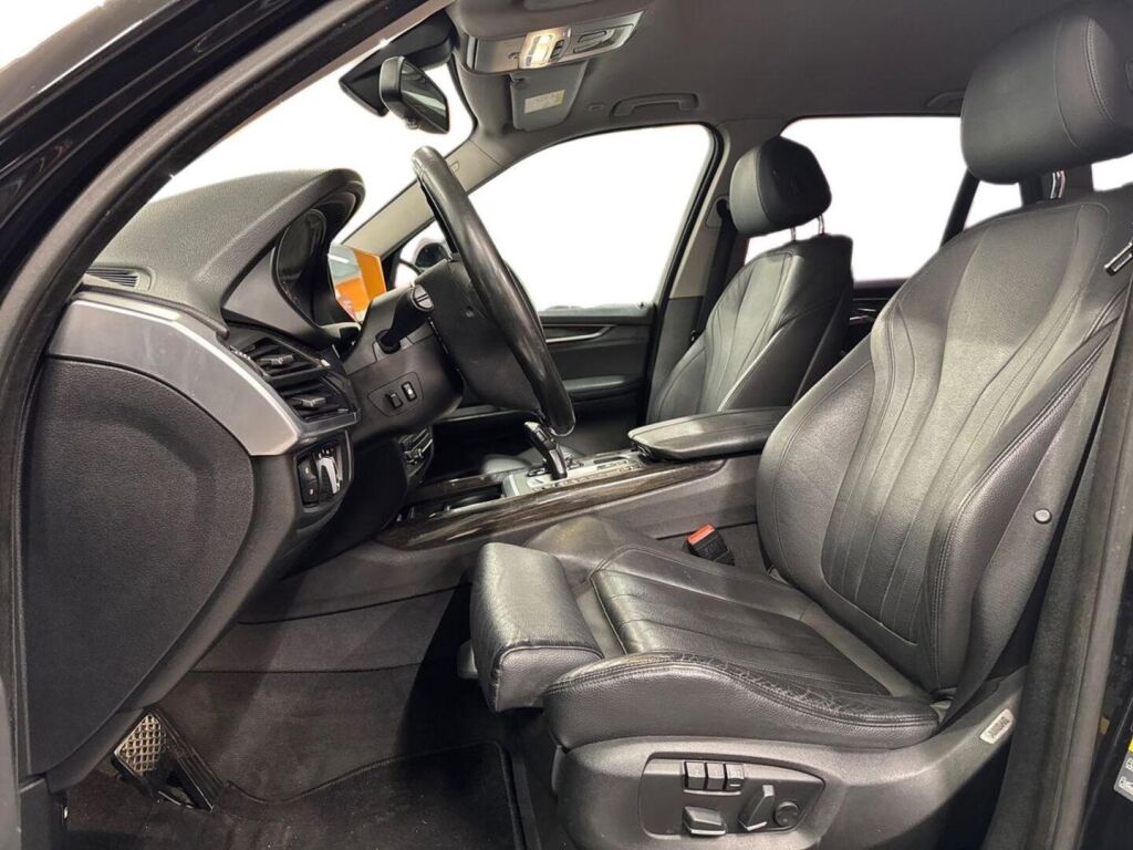 BMW X5 2016 Musta