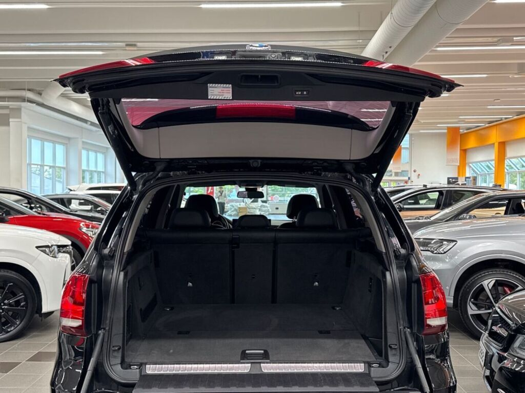 BMW X5 2016 Musta