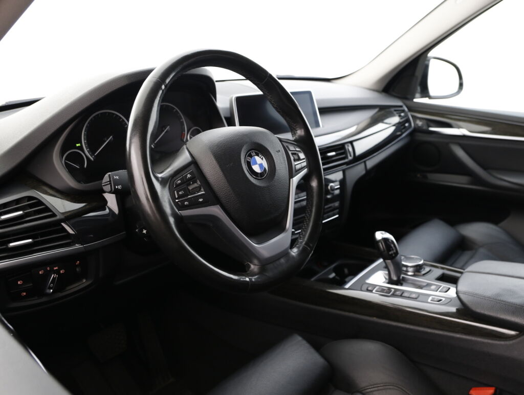 BMW X5 2016 Musta