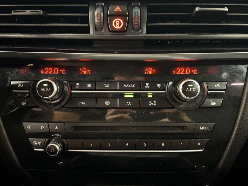 BMW X5 2016 Musta