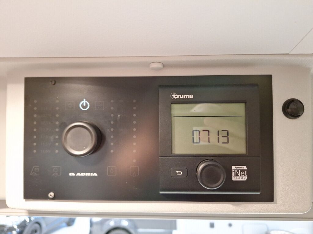 Adria Twin 600 SP 2016 Harmaa