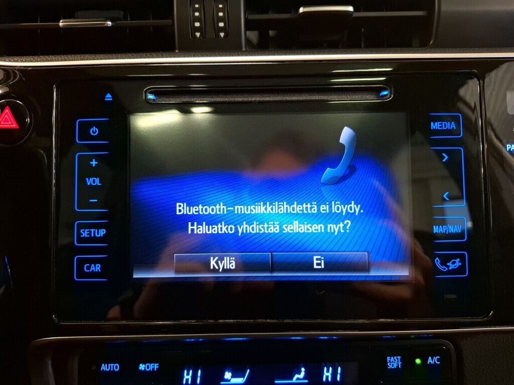 Toyota Auris 2016 Valkoinen